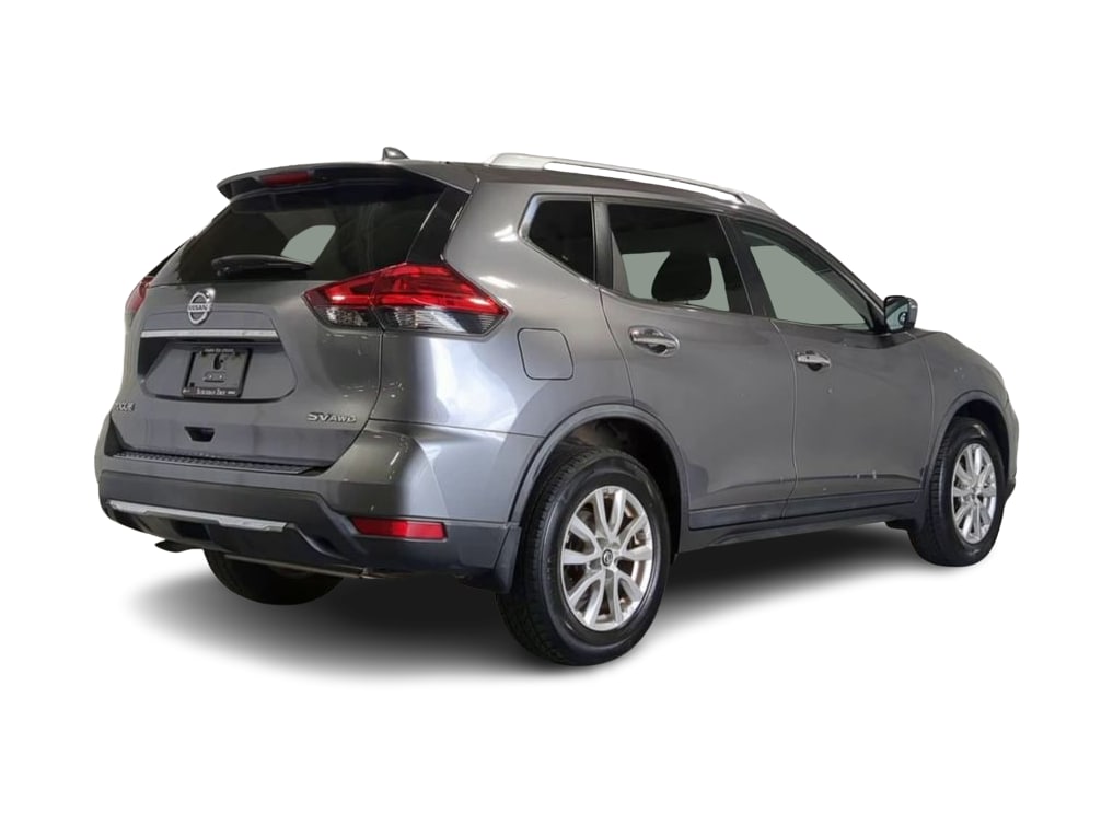 Thumbnail: 2017 Nissan Rogue - 22