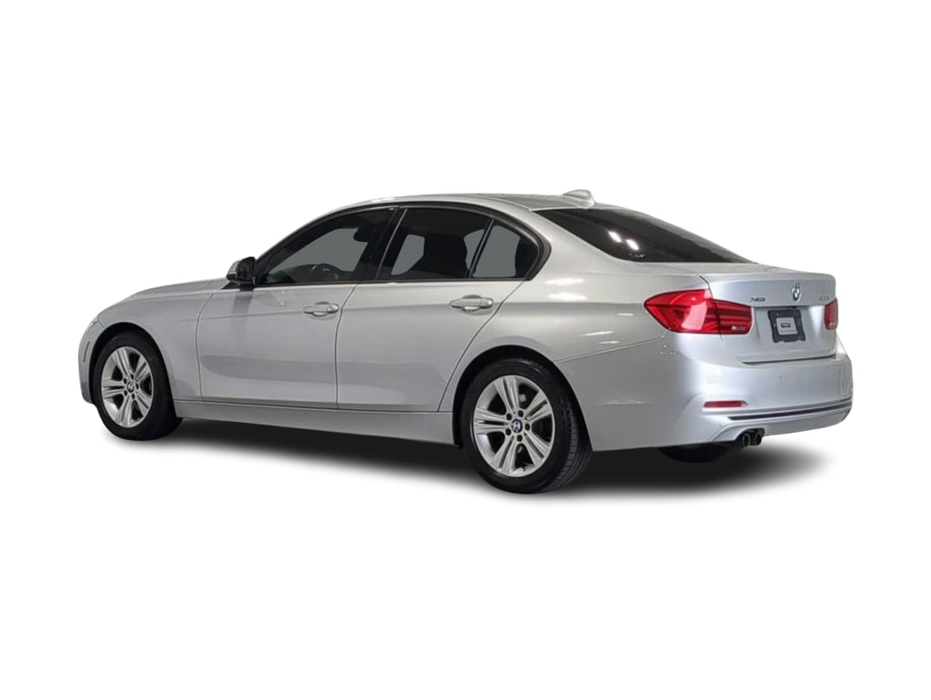 Thumbnail: 2016 BMW 3 Series - 4