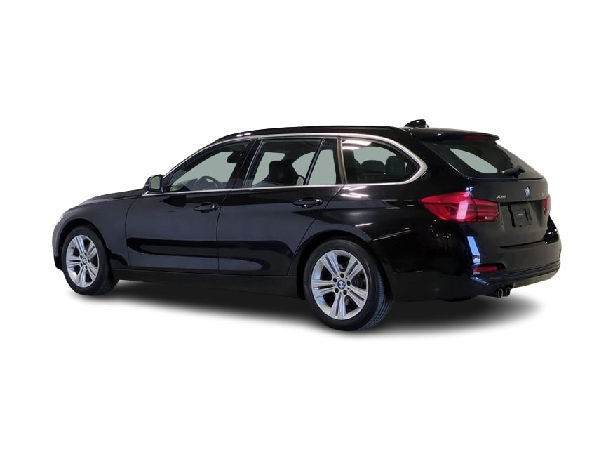 Thumbnail: 2016 BMW 3 Series - 4