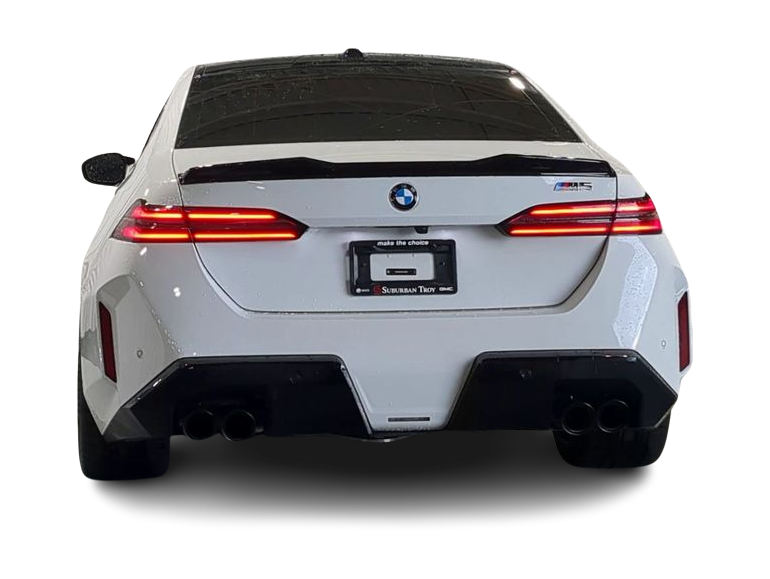 Thumbnail: 2026 BMW M5 - 5