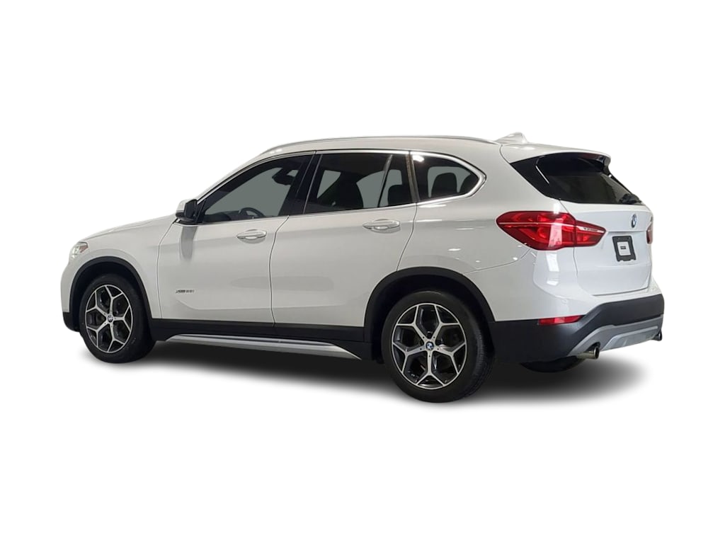 Thumbnail: 2017 BMW X1 - 21