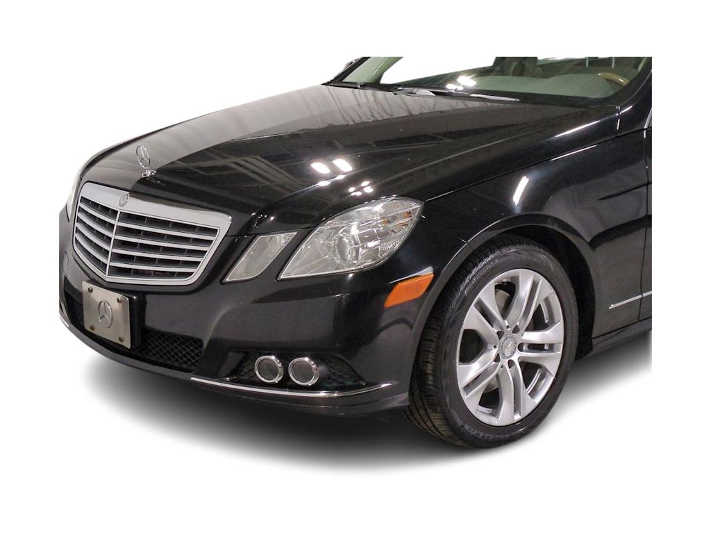 Thumbnail: 2011 Mercedes-Benz E-Class - 23