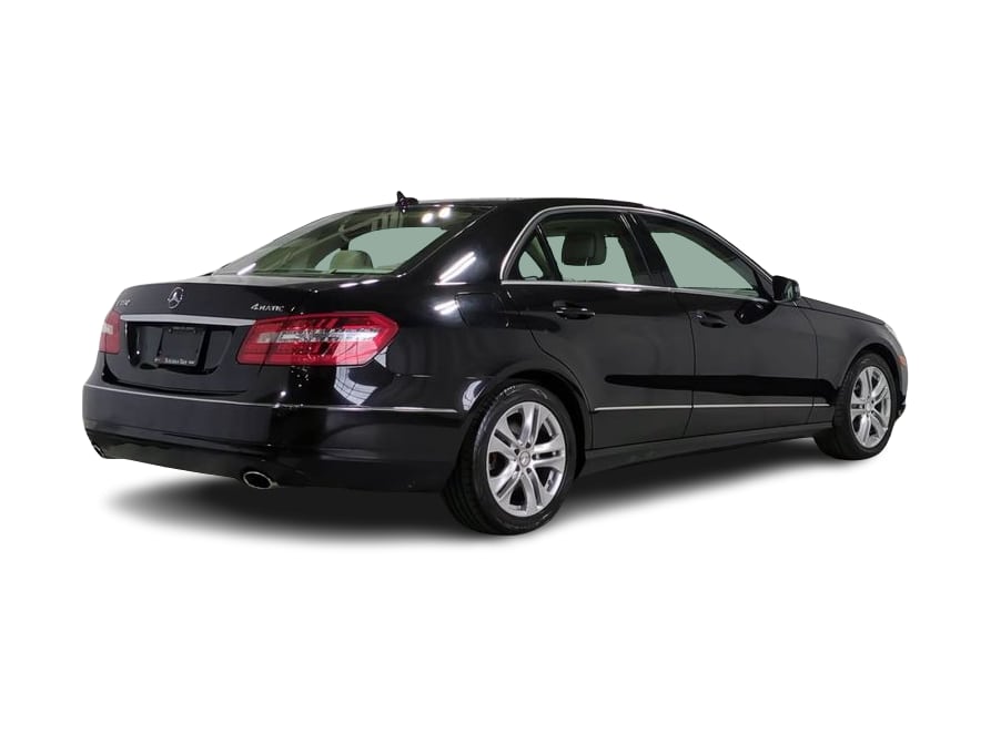 Thumbnail: 2011 Mercedes-Benz E-Class - 21