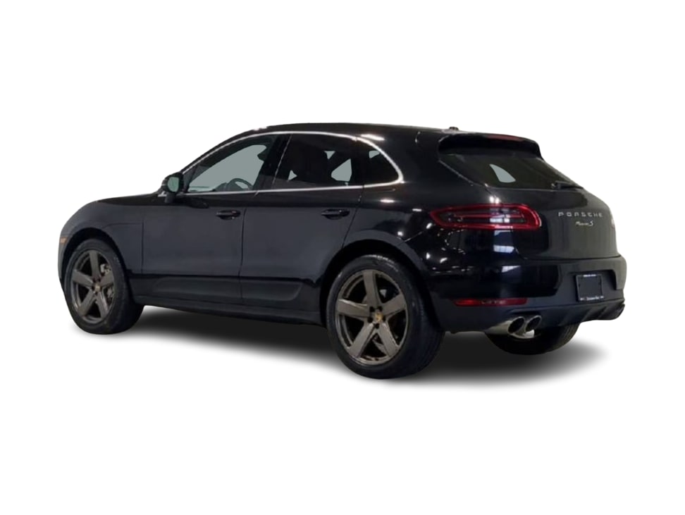 Thumbnail: 2016 Porsche Macan - 4