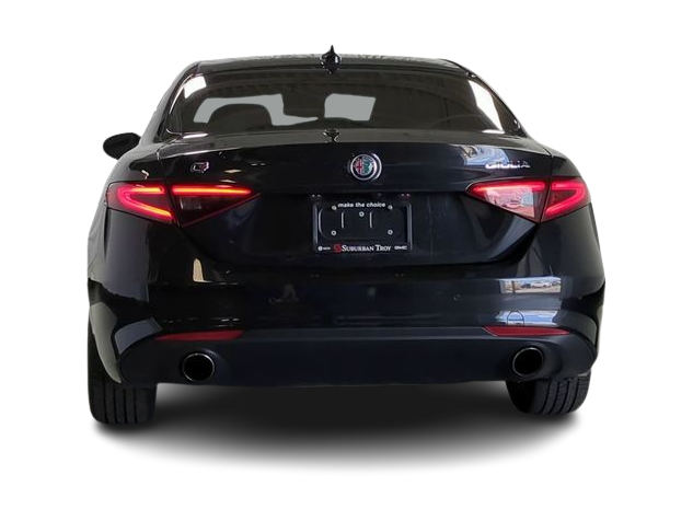 Thumbnail: 2018 Alfa Romeo Giulia - 5