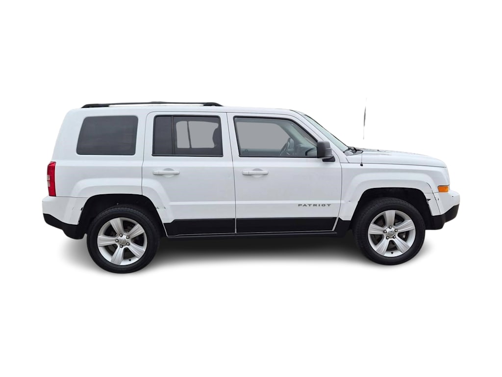 Thumbnail: 2016 Jeep Patriot - 21