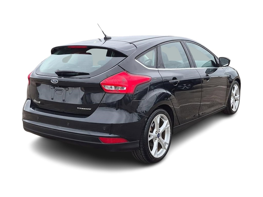 Thumbnail: 2015 Ford Focus - 22