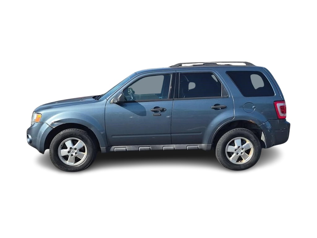 Thumbnail: 2011 Ford Escape - 3