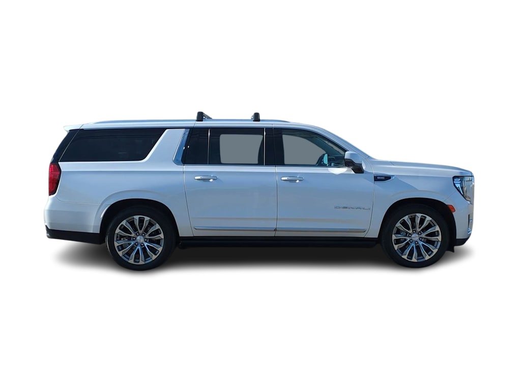 Thumbnail: 2021 GMC Yukon XL - 22