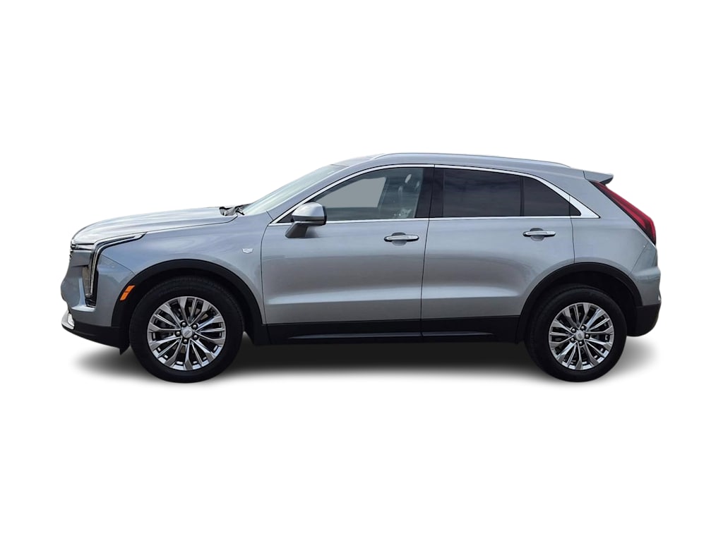 Thumbnail: 2024 Cadillac XT4 - 3