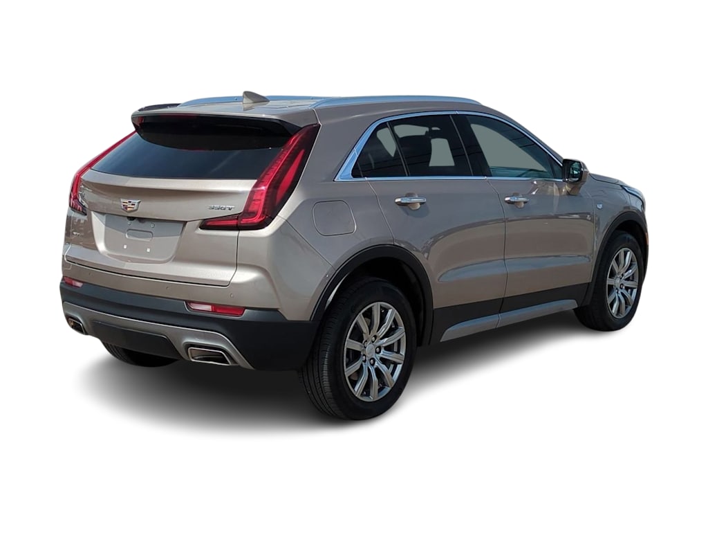 Thumbnail: 2022 Cadillac XT4 - 21