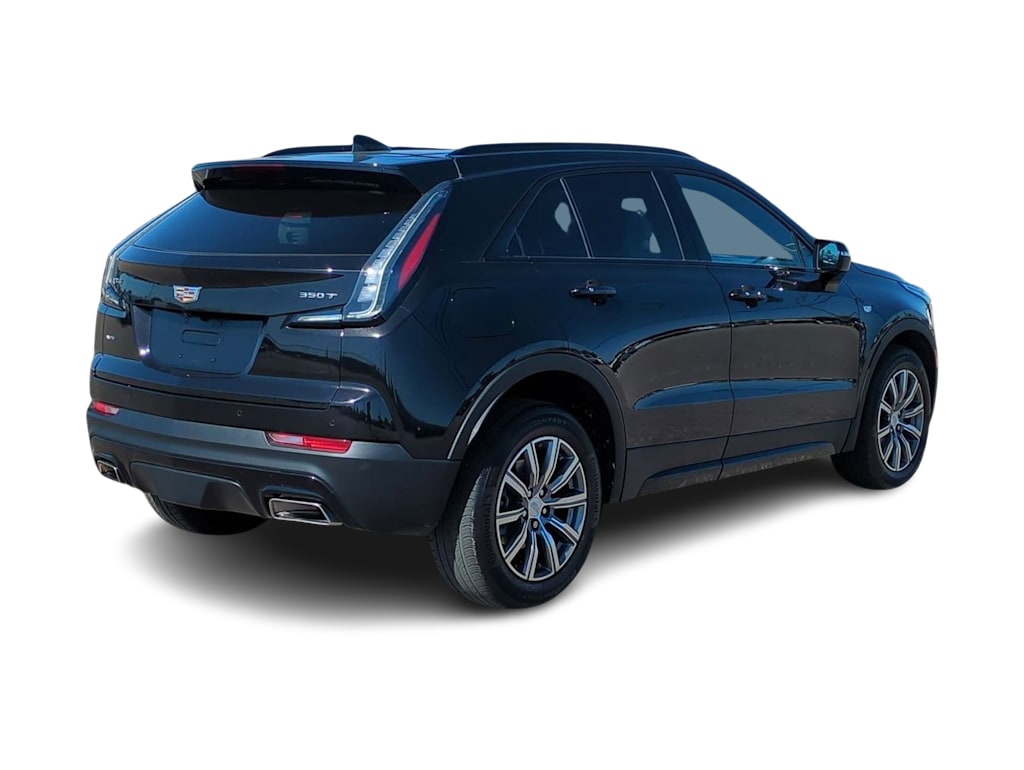 Thumbnail: 2023 Cadillac XT4 - 18