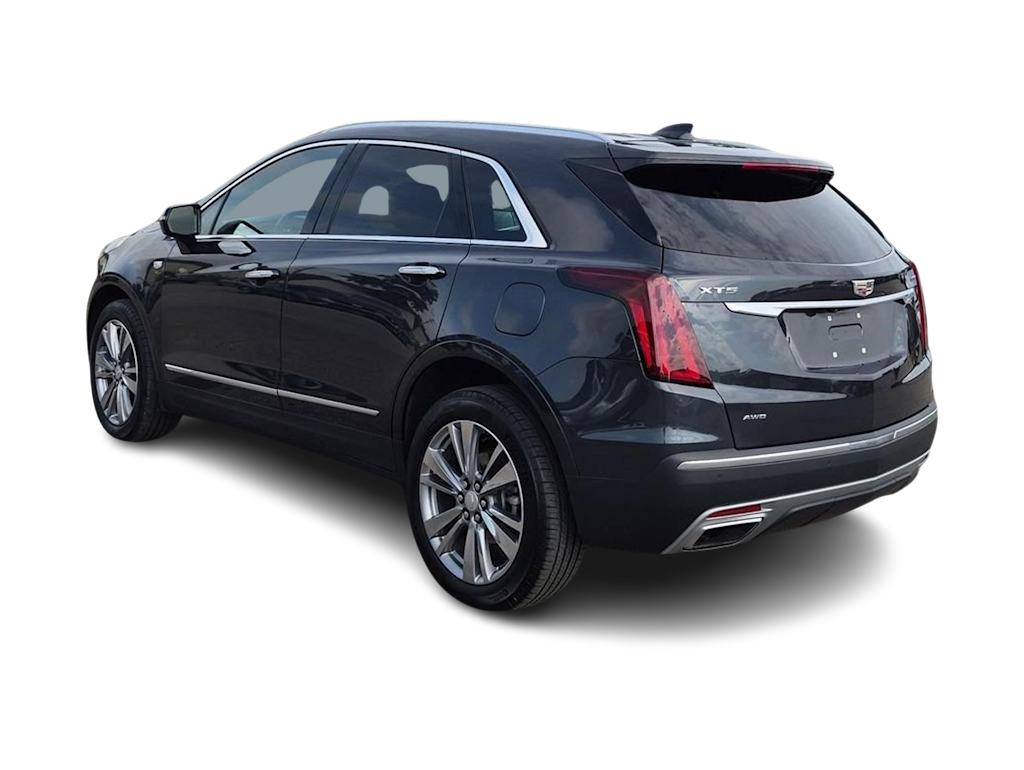 Thumbnail: 2023 Cadillac XT5 - 4
