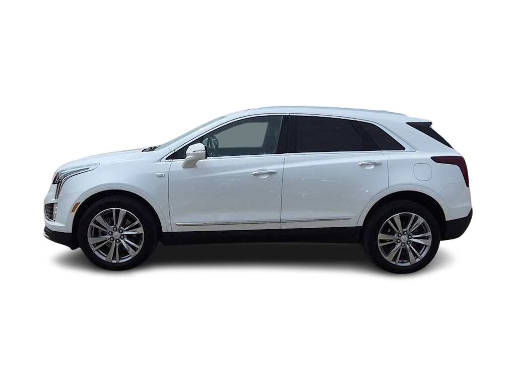 Thumbnail: 2024 Cadillac XT5 - 3