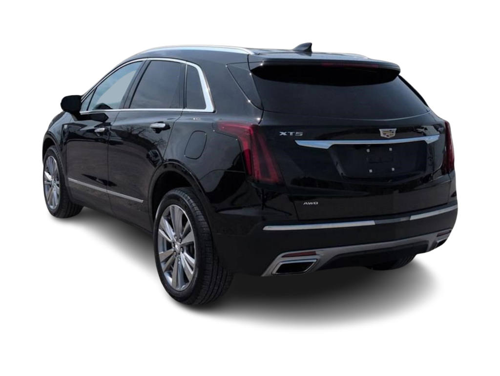 Thumbnail: 2023 Cadillac XT5 - 4