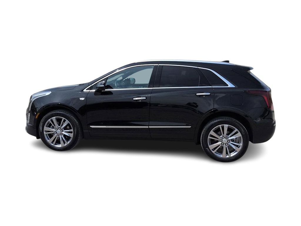 Thumbnail: 2023 Cadillac XT5 - 3