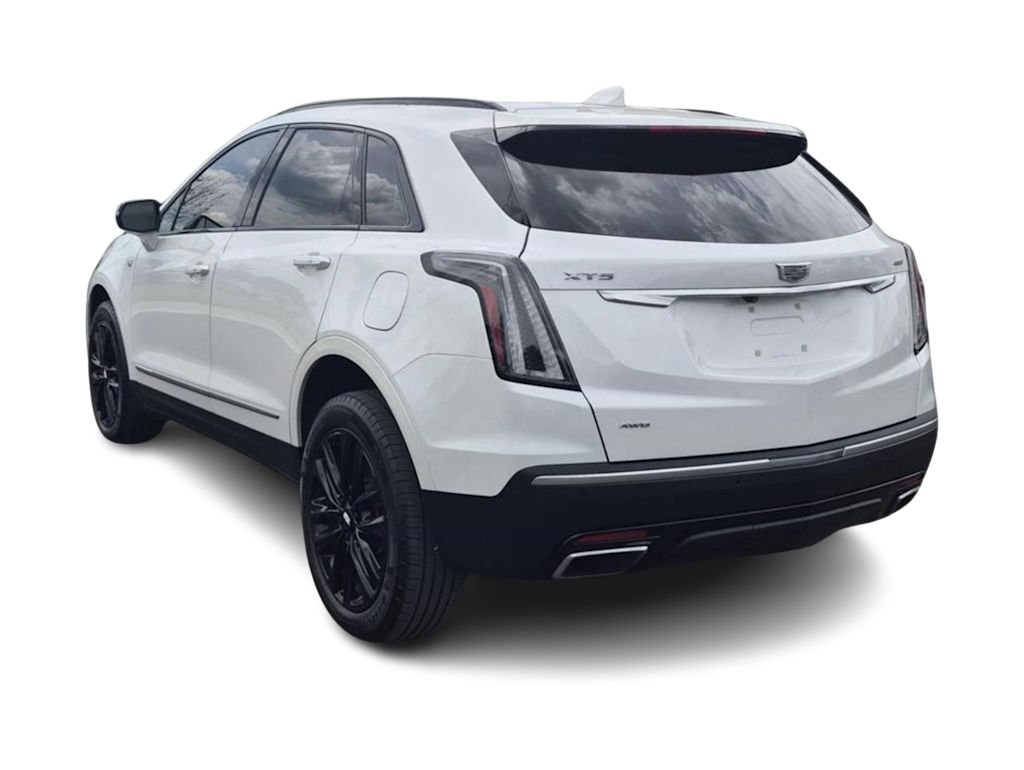 Thumbnail: 2023 Cadillac XT5 - 4