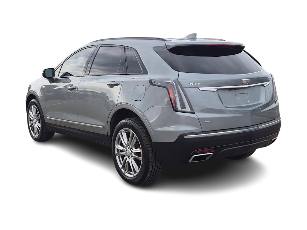 Thumbnail: 2023 Cadillac XT5 - 4