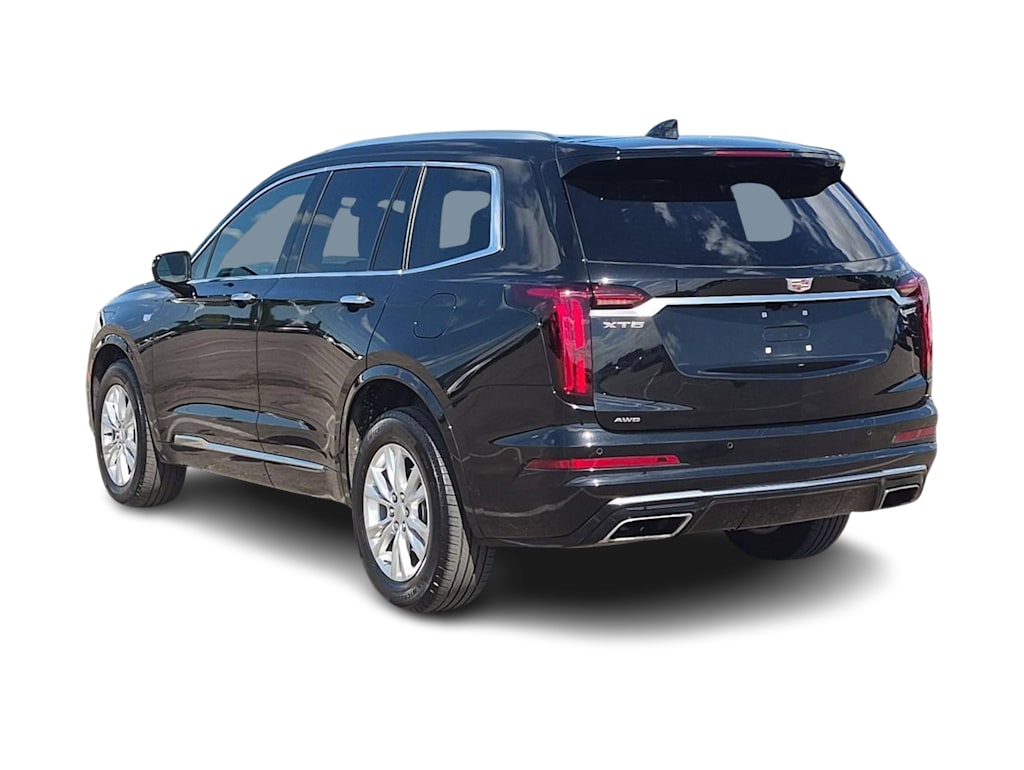 Thumbnail: 2024 Cadillac XT6 - 3