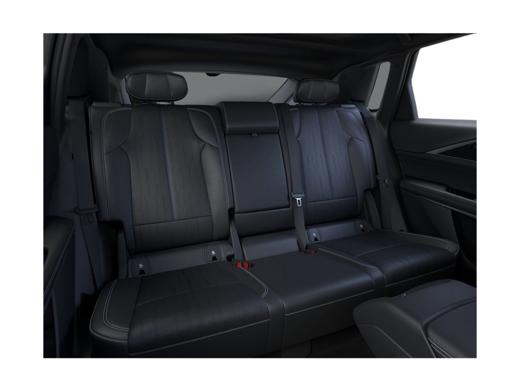 2025 Cadillac Lyriq Luxury 1 12