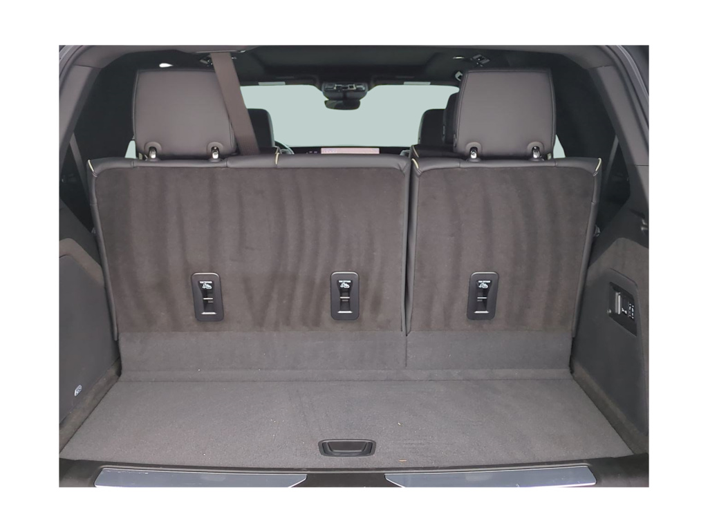 Thumbnail: 2025 Cadillac Escalade - 16