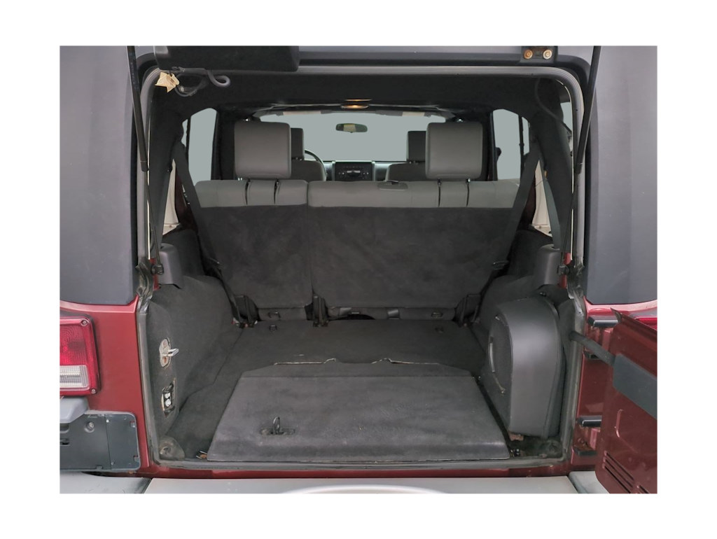 2009 Jeep Wrangler Unlimited Sahara 16