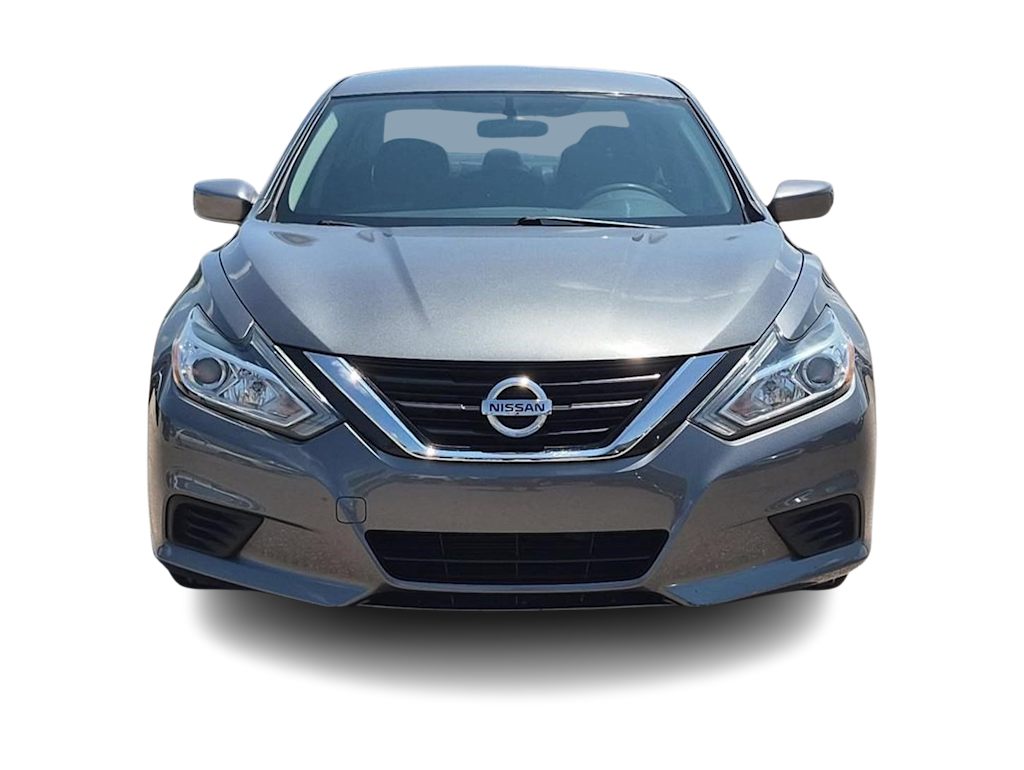Thumbnail: 2017 Nissan Altima - 6