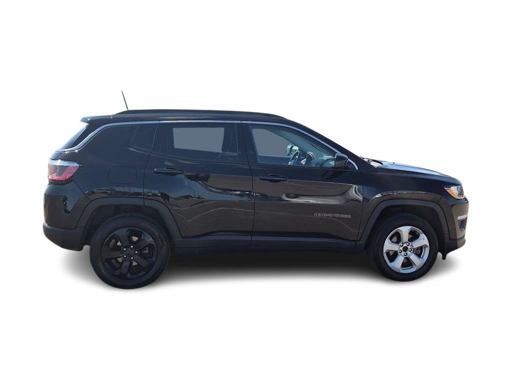Thumbnail: 2017 Jeep Compass - 23