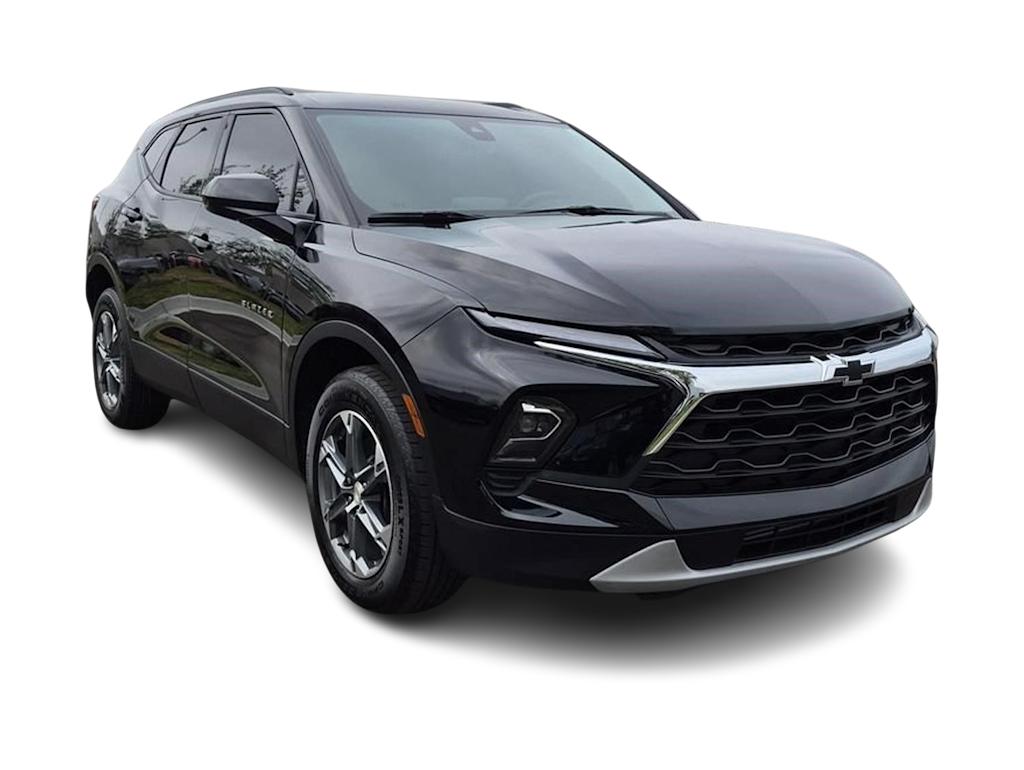 Thumbnail: 2023 Chevrolet Blazer - 22