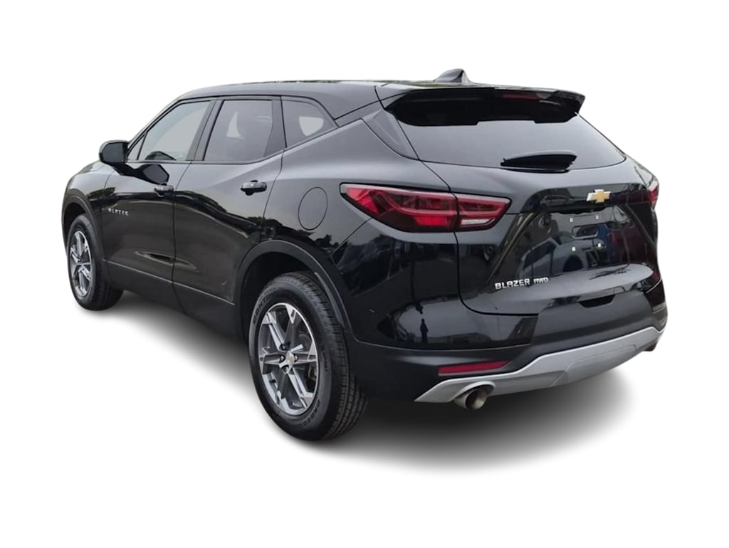 Thumbnail: 2023 Chevrolet Blazer - 4