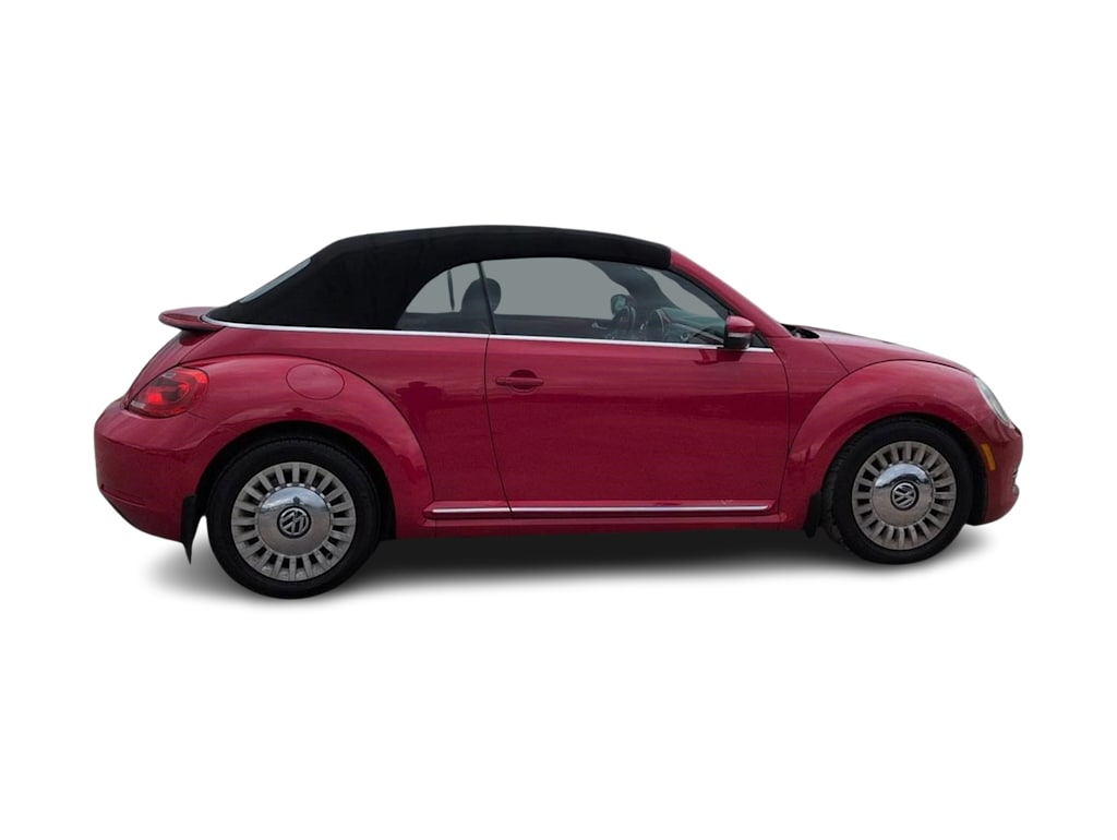 Thumbnail: 2015 Volkswagen Beetle - 21