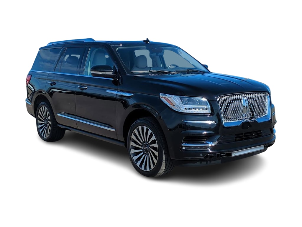 Thumbnail: 2021 Lincoln Navigator - 22