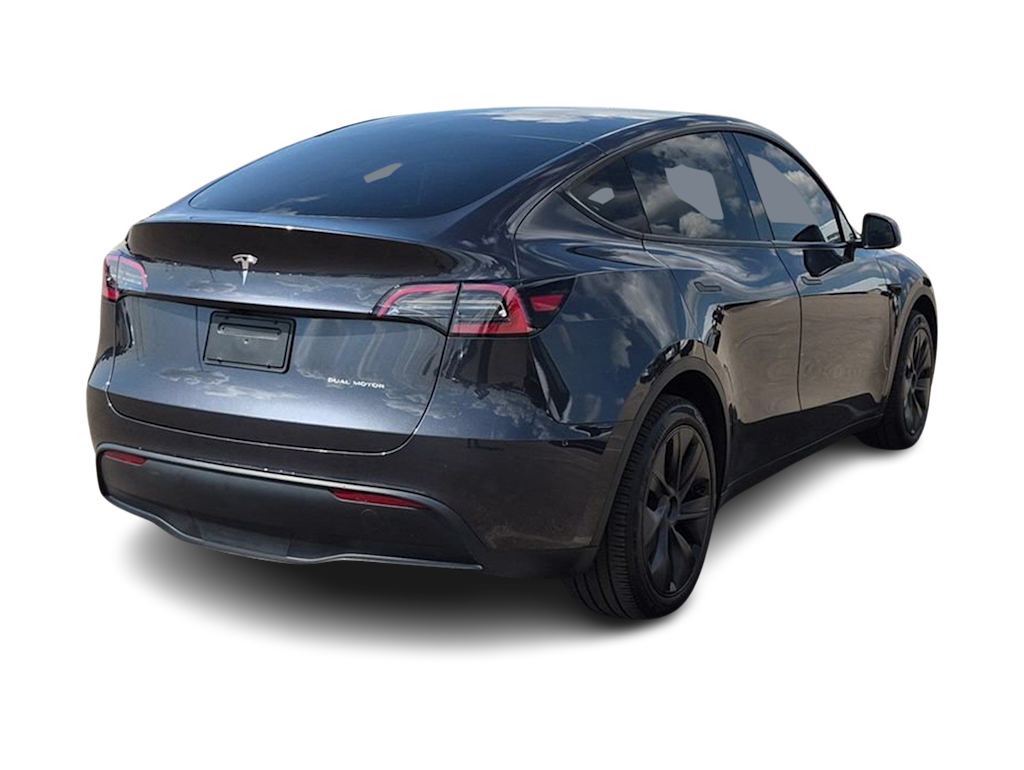 Thumbnail: 2024 Tesla Model Y - 17