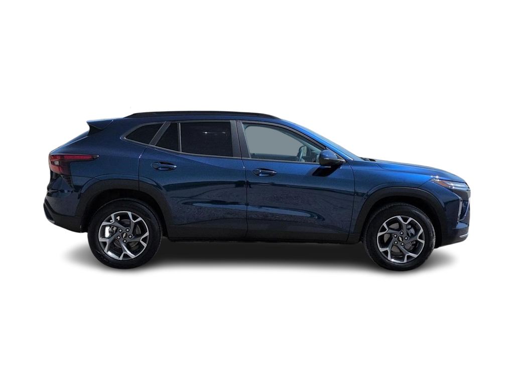 Thumbnail: 2024 Chevrolet Trax - 21