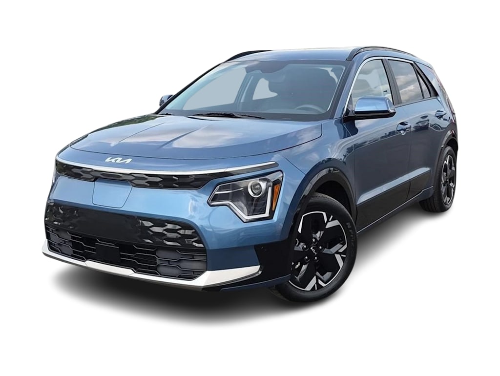Used 2024 Kia Niro Wind with VIN KNDCR3L1XR5078214 for sale in Waukesha, WI