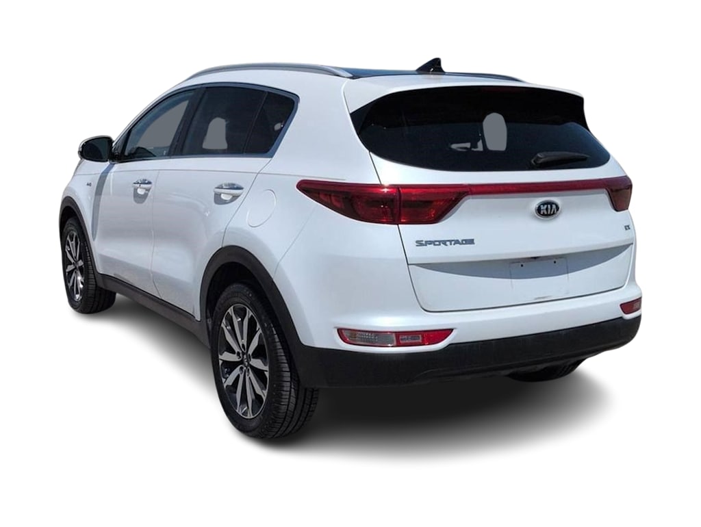 Thumbnail: 2017 Kia Sportage - 4