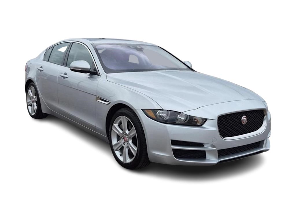 Thumbnail: 2017 Jaguar XE - 23