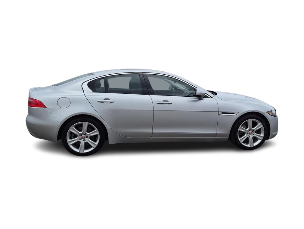 Thumbnail: 2017 Jaguar XE - 22