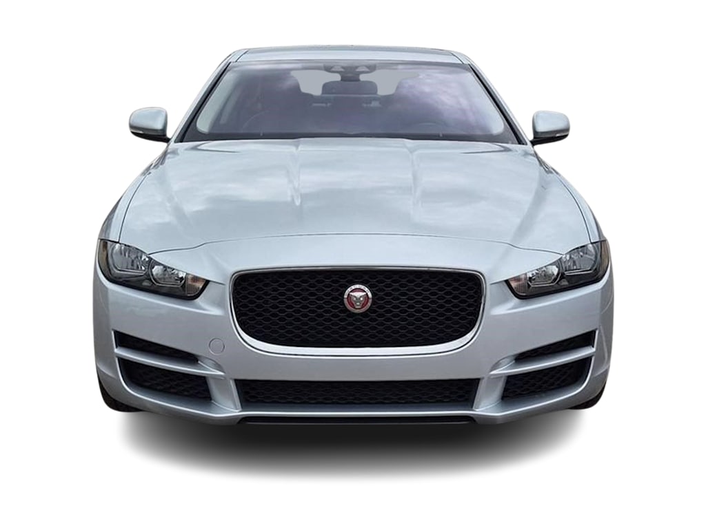 Thumbnail: 2017 Jaguar XE - 6