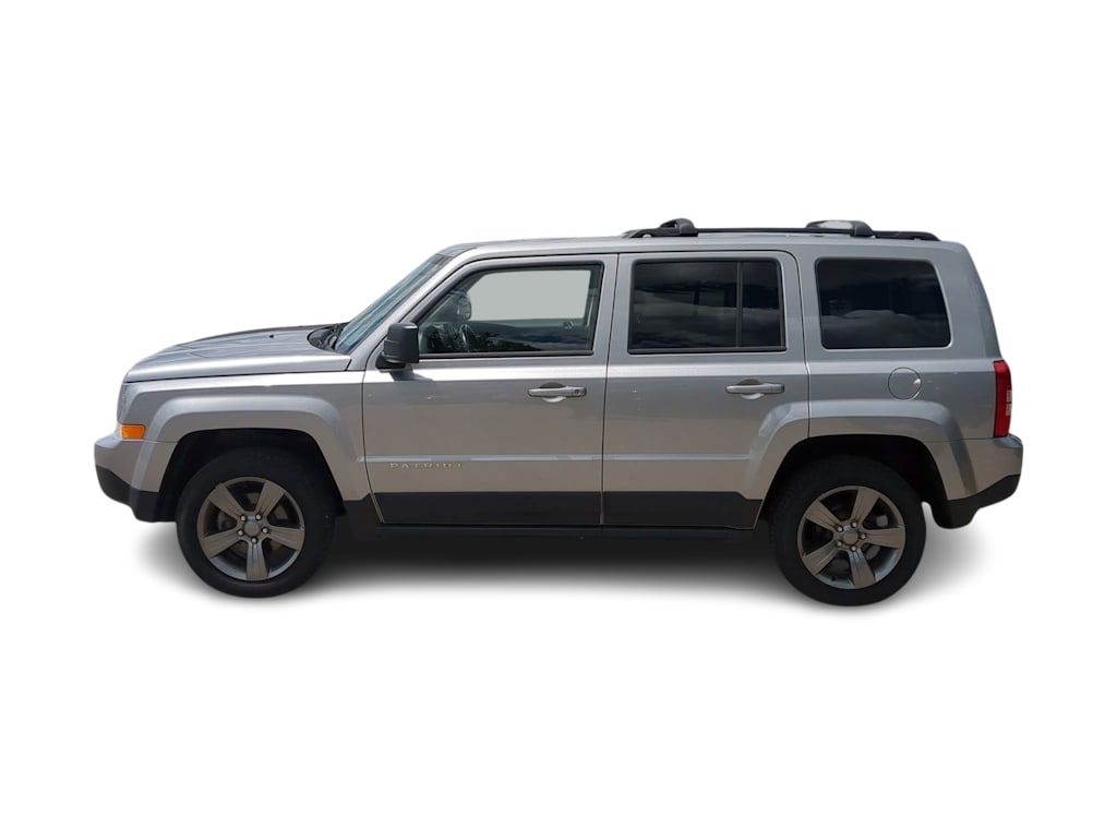 Thumbnail: 2015 Jeep Patriot - 3