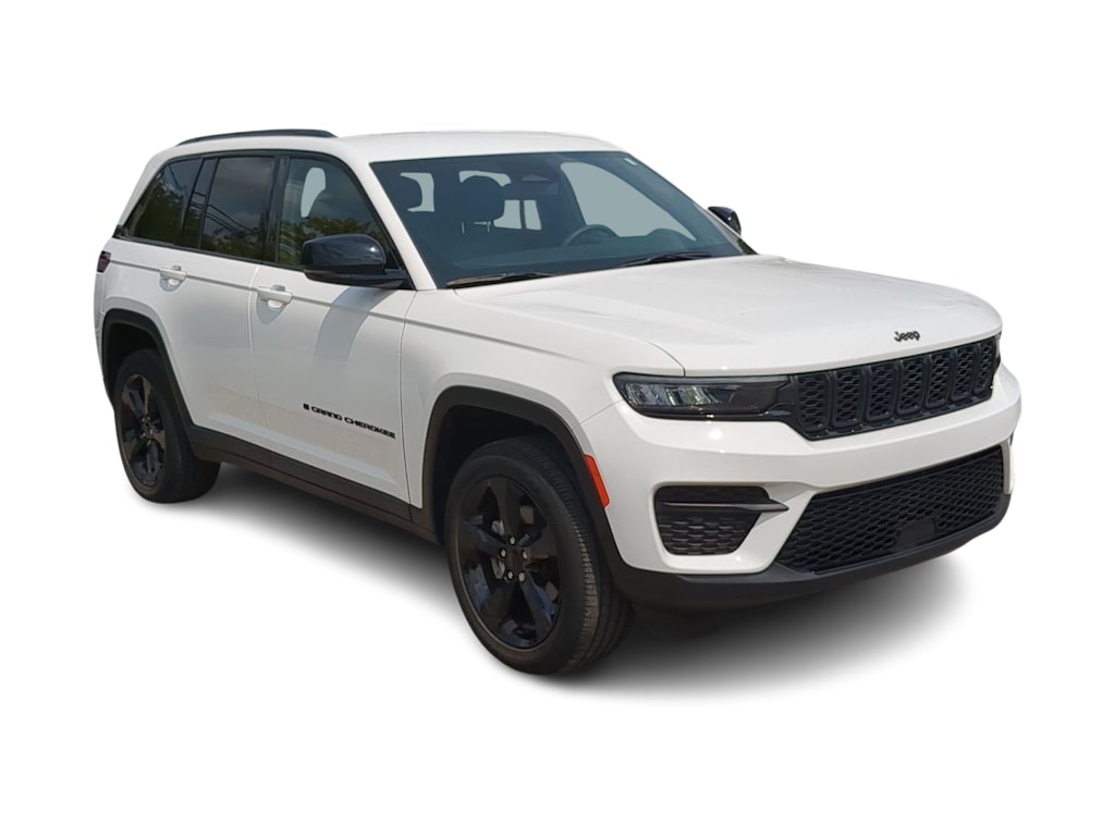Thumbnail: 2023 Jeep Grand Cherokee - 17