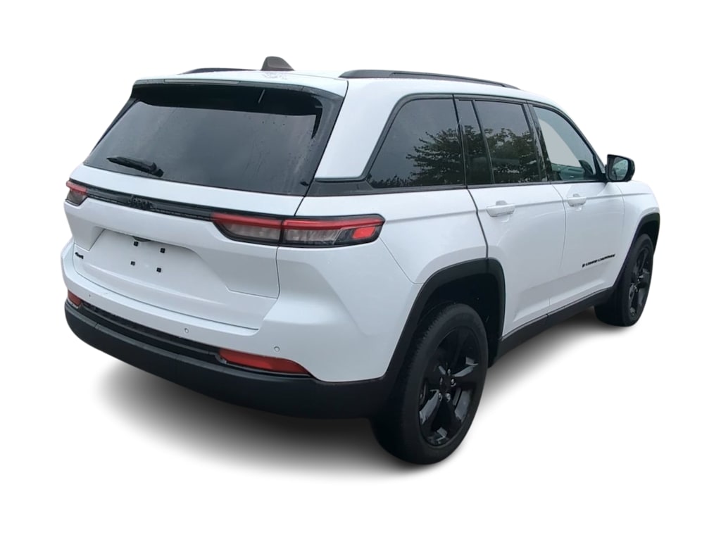 Thumbnail: 2023 Jeep Grand Cherokee - 21