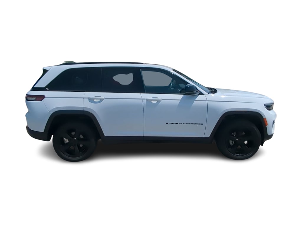 Thumbnail: 2023 Jeep Grand Cherokee - 22