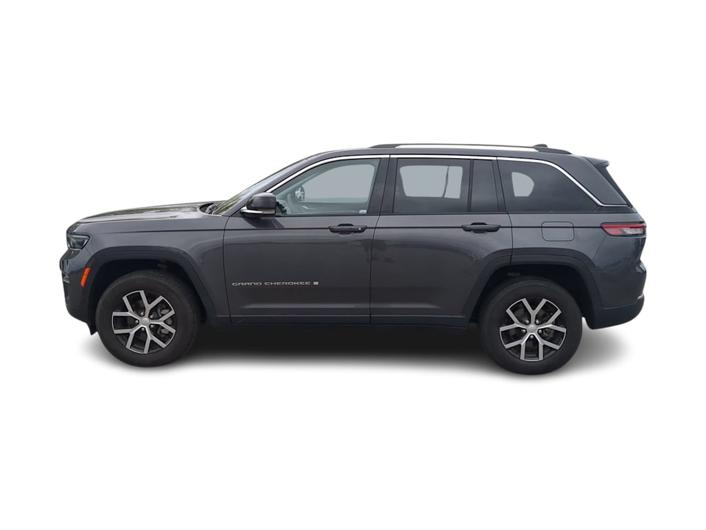 Thumbnail: 2023 Jeep Grand Cherokee - 3