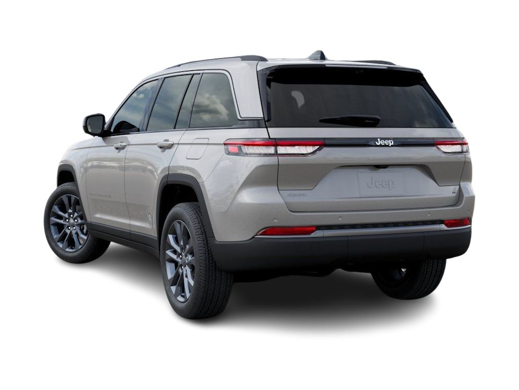 Thumbnail: 2026 Jeep Grand Cherokee - 4
