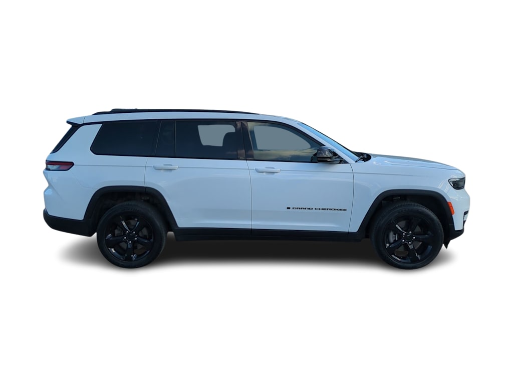 Thumbnail: 2023 Jeep Grand Cherokee L - 22