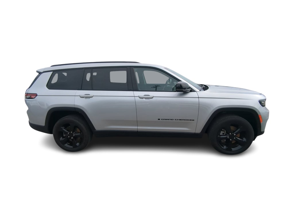 Thumbnail: 2023 Jeep Grand Cherokee L - 21