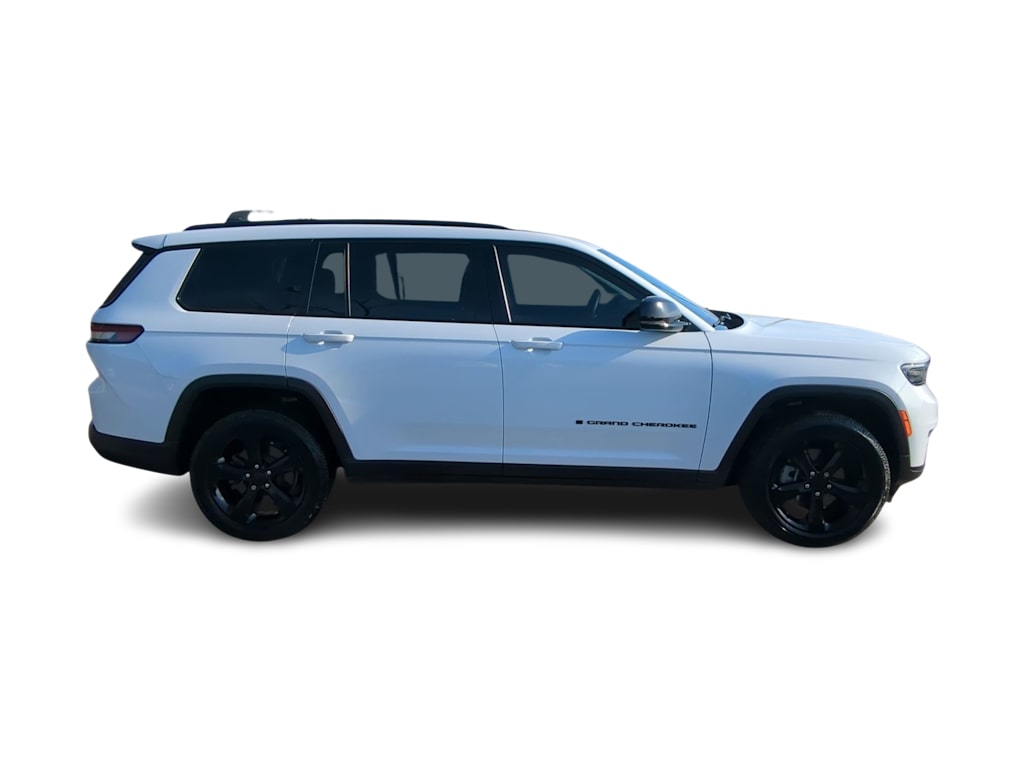 Thumbnail: 2022 Jeep Grand Cherokee L - 23