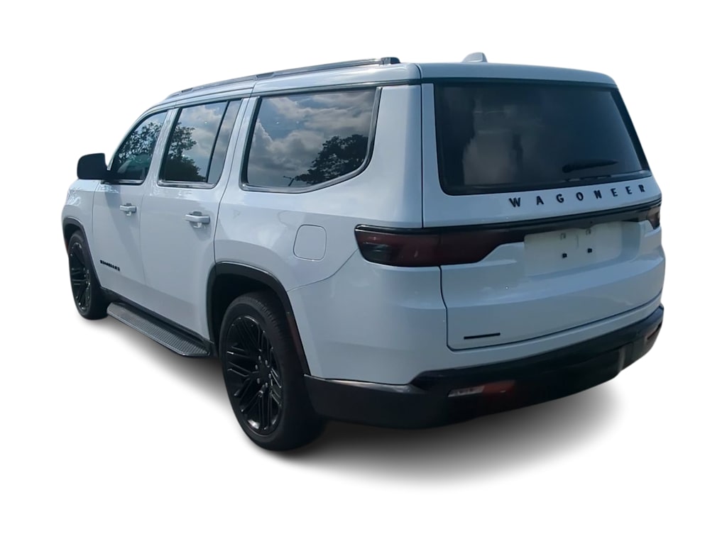 Thumbnail: 2022 Jeep Wagoneer - 4