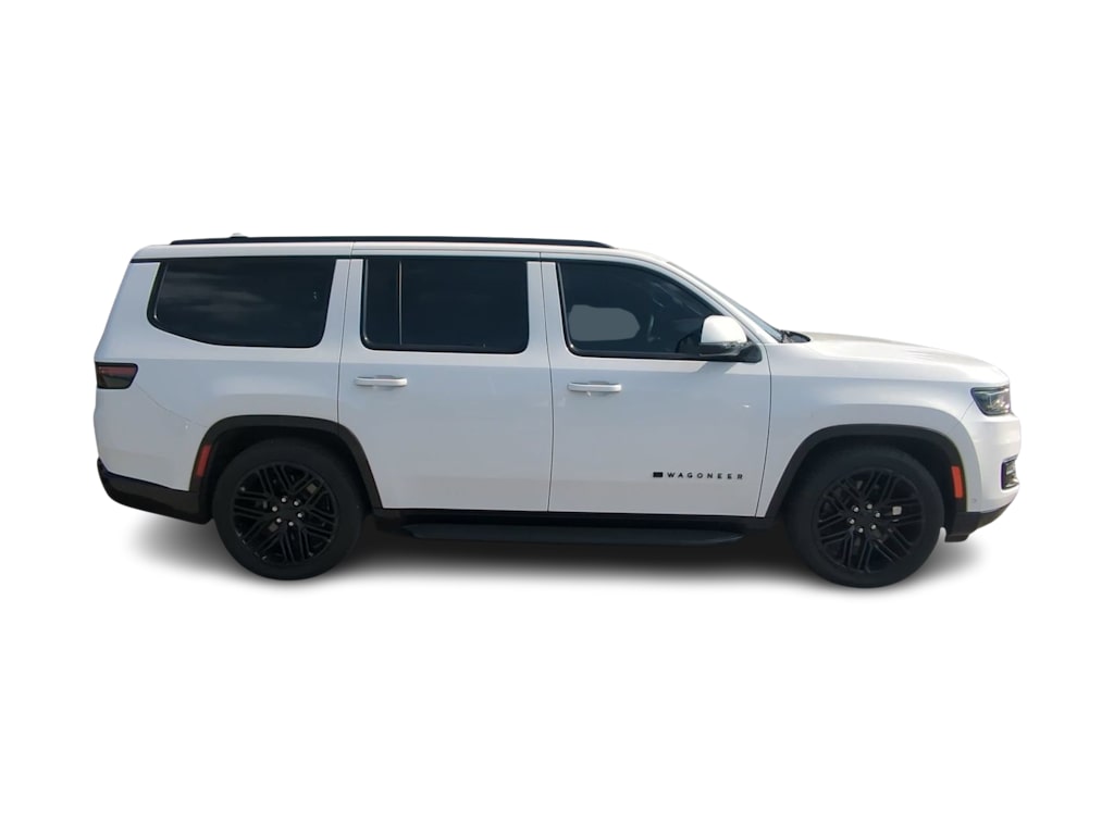 Thumbnail: 2022 Jeep Wagoneer - 21